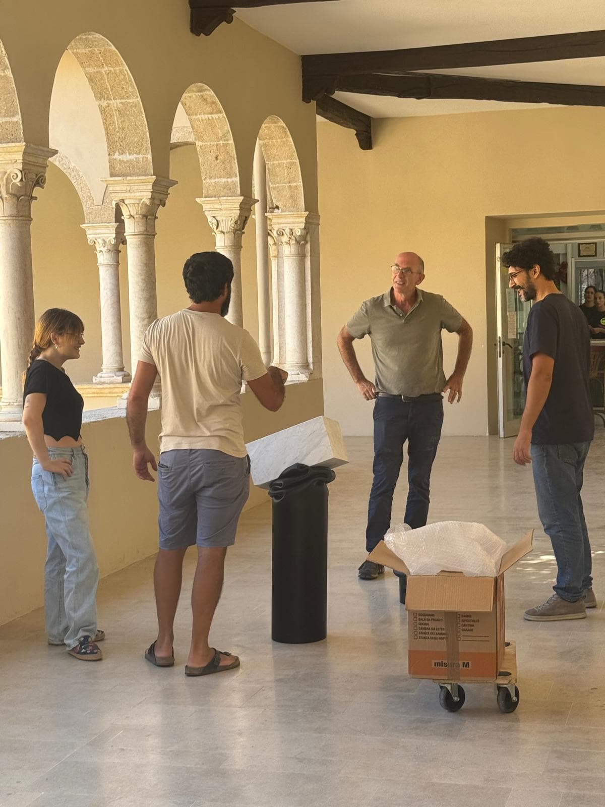 Veduta dell'allestimento della mostra ALCOVE.